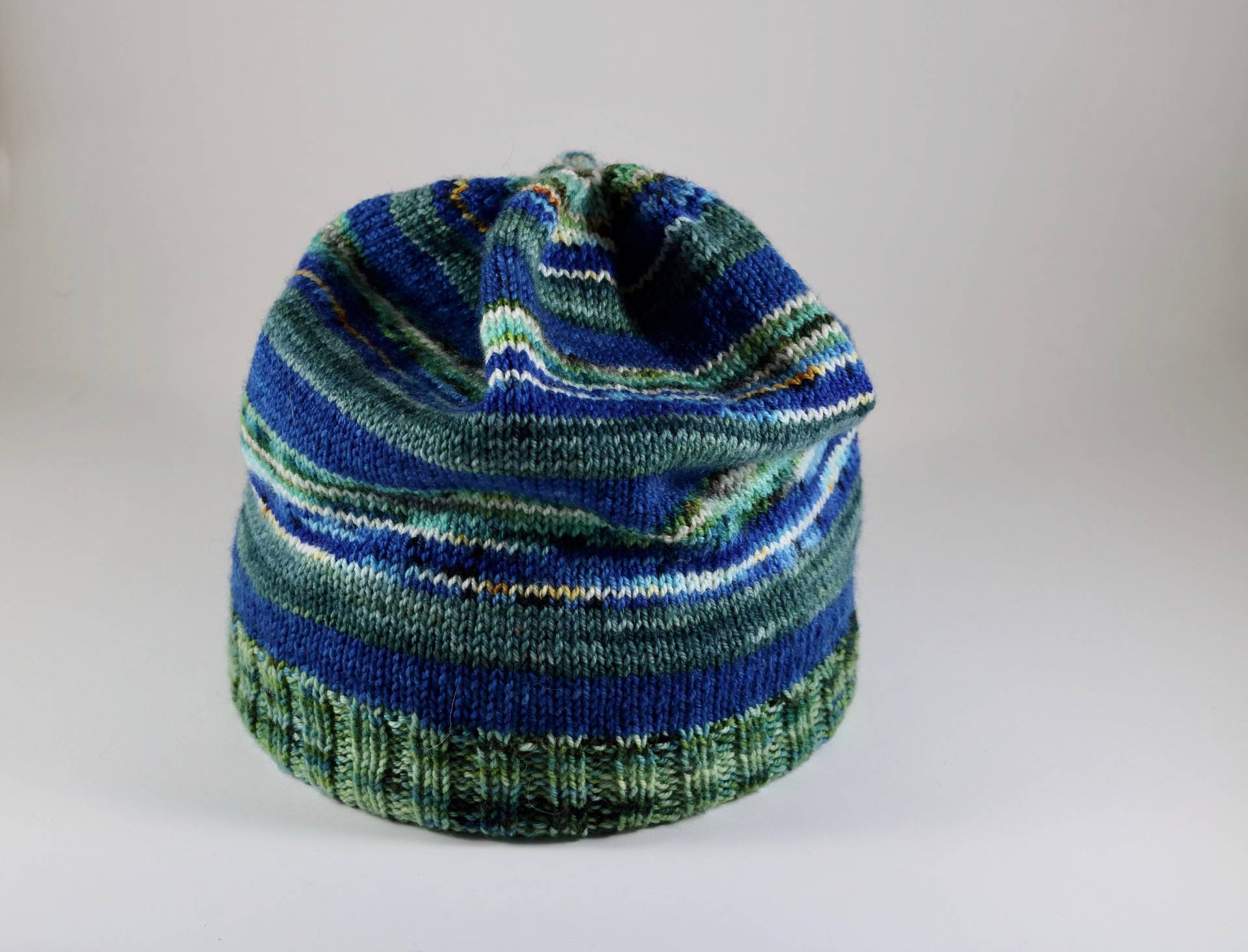 Grün & Blau Gestreifte Wolle Toque Grün & Blau Gestreifte Wolle Toque von OlieKnits