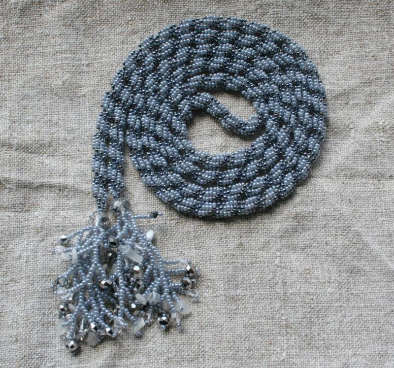Geschenk Perlen Grau Lange Lariat Seil Halskette , Saatperlen Perlenarbeit Geschenk Perlen Grau Lange Lariat Seil Halskette , Saatperlen Perlenarbeit von Olisava
