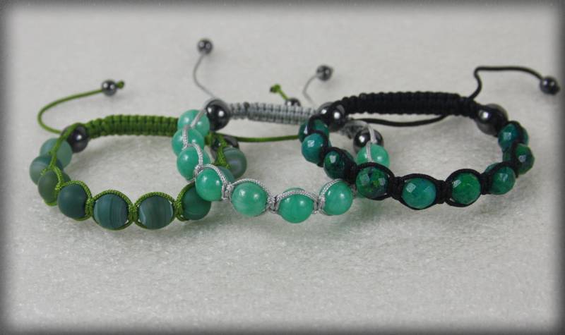 Handgemachtes Shamballa-Armband Für Frauen Mit Gefrostetem Grünem Achat-Onyx, Grünem Smaragd-Edelstein, Azurit-Chrysokoll-Perlen, Stein-Armband von Olisava