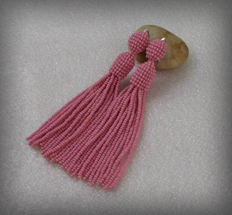 Lange Quasten Ohrringe , Ohrclips Handgemachte Ombre Saatperlen Mode Lange Quasten Ohrringe , Ohrclips Handgemachte Ombre Saatperlen Mode von Olisava