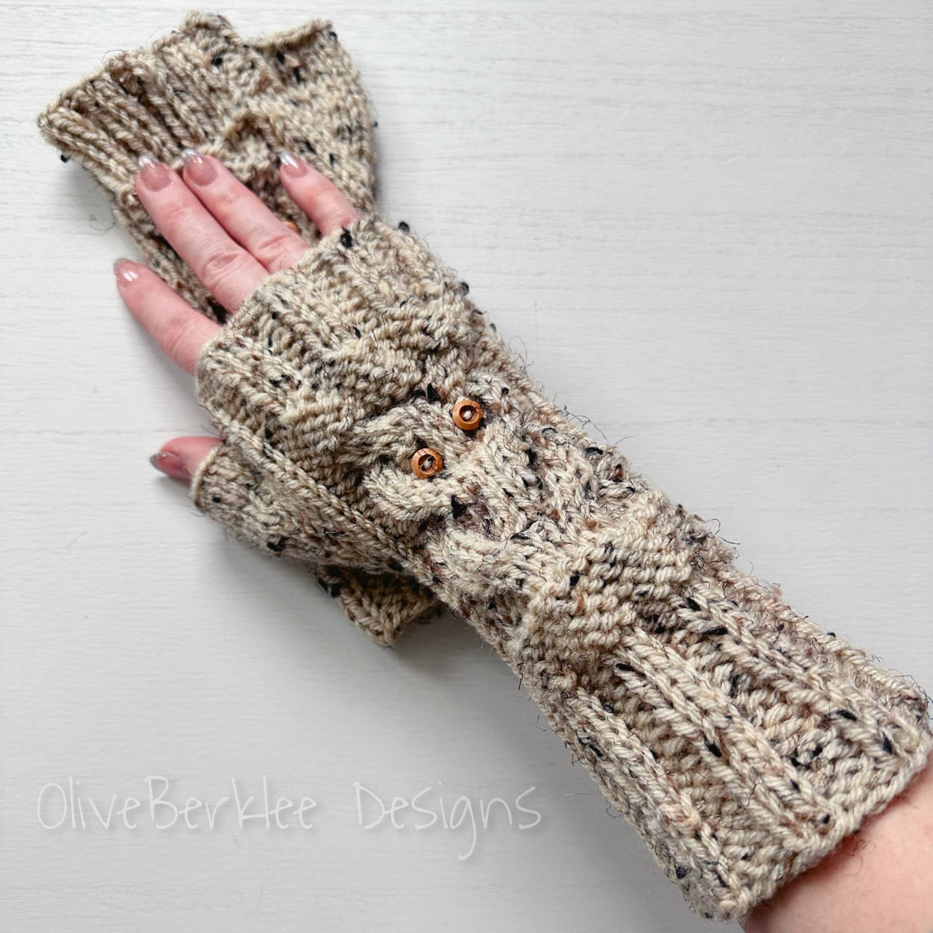 Eulen Handstulpen Fingerlose Handschuhe Mit Zopfmuster Eulen Handstulpen Fingerlose Handschuhe Mit Zopfmuster von OliveBerkleeDesigns