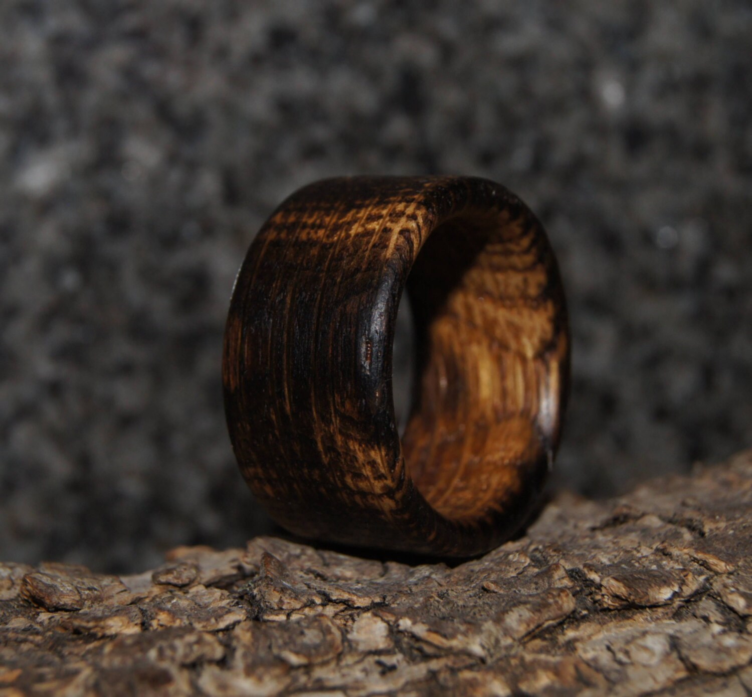 Eiche Ring - Jede Größe Eichenholz Ring, Gebrannt Eiche Ring - Jede Größe Eichenholz Ring, Gebrannt von OliveWoodJewellery