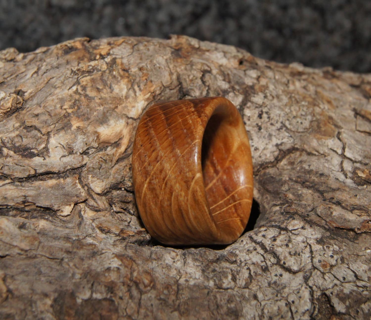 Eiche Ring - Jede Größe Eichenholz Eiche Ring - Jede Größe Eichenholz von OliveWoodJewellery