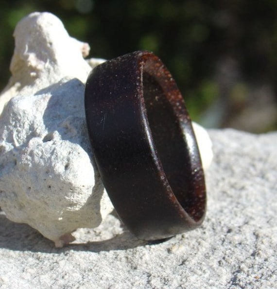 Holz Ring - Jede Größe Rosenholz Holz Ring - Jede Größe Rosenholz von OliveWoodJewellery