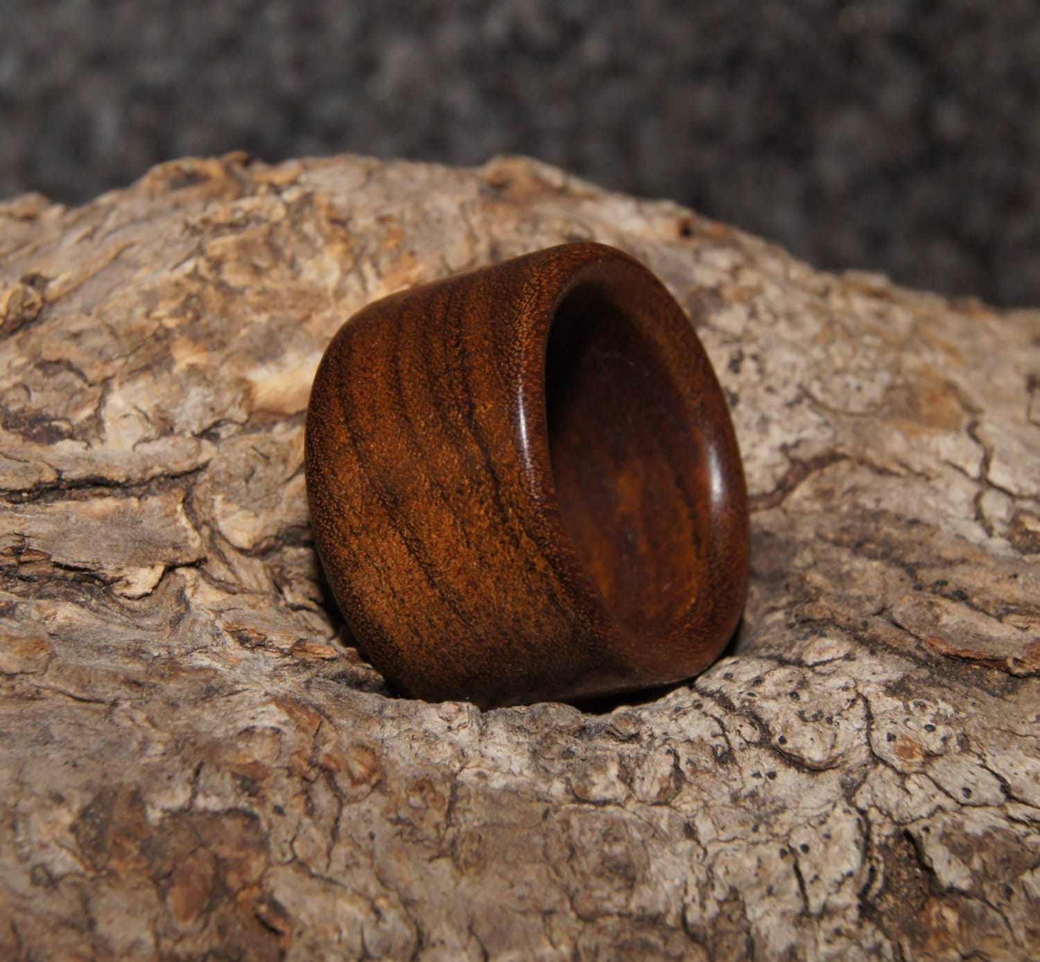Holzring - Jede Größe Ipe Holzring - Jede Größe Ipe von OliveWoodJewellery
