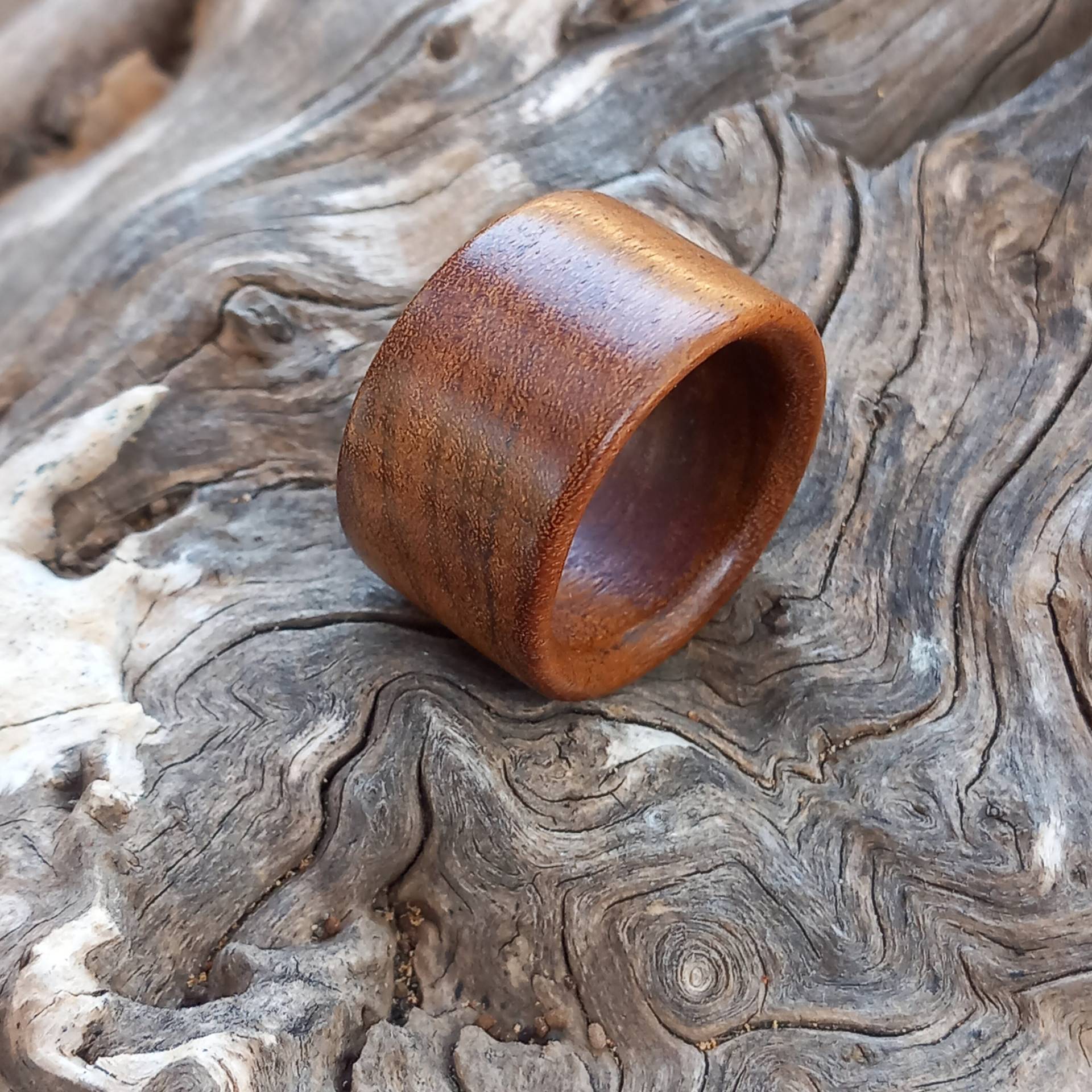 Holzring - Jede Größe Ipe Holzring - Jede Größe Ipe von OliveWoodJewellery