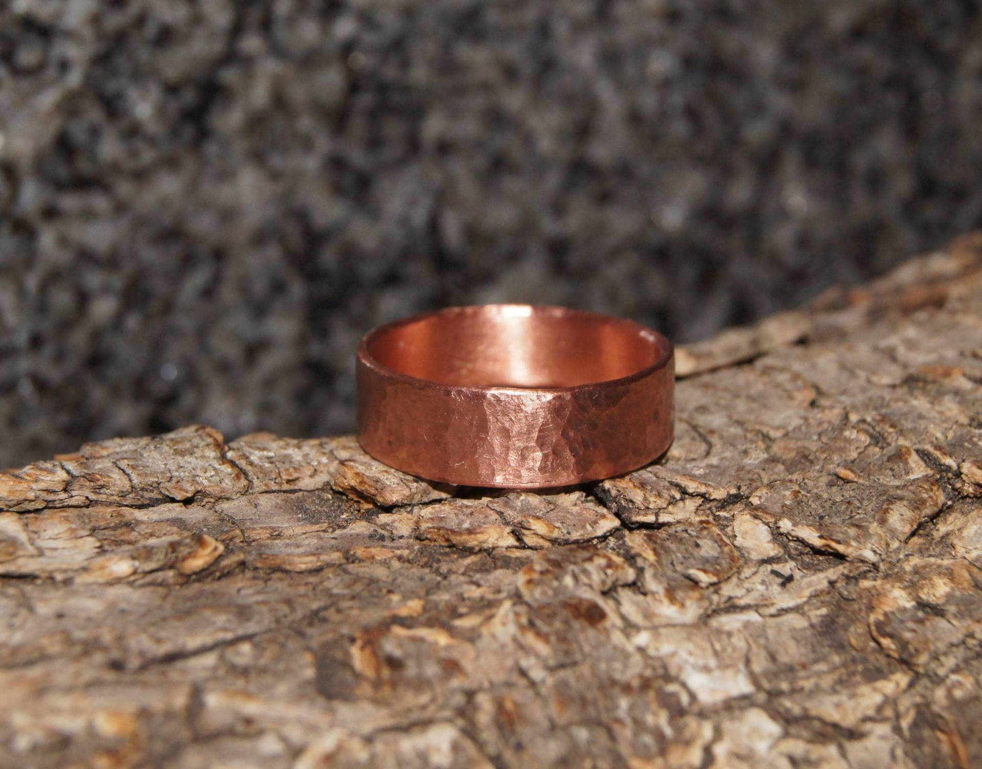 Jede Größe - Kupferringband, Unisex-Kupferringband, Ring Mit Geschlagener Textur Jede Größe - Kupferringband, Unisex-Kupferringband, Ring Mit Geschlagener Textur von OliveWoodJewellery