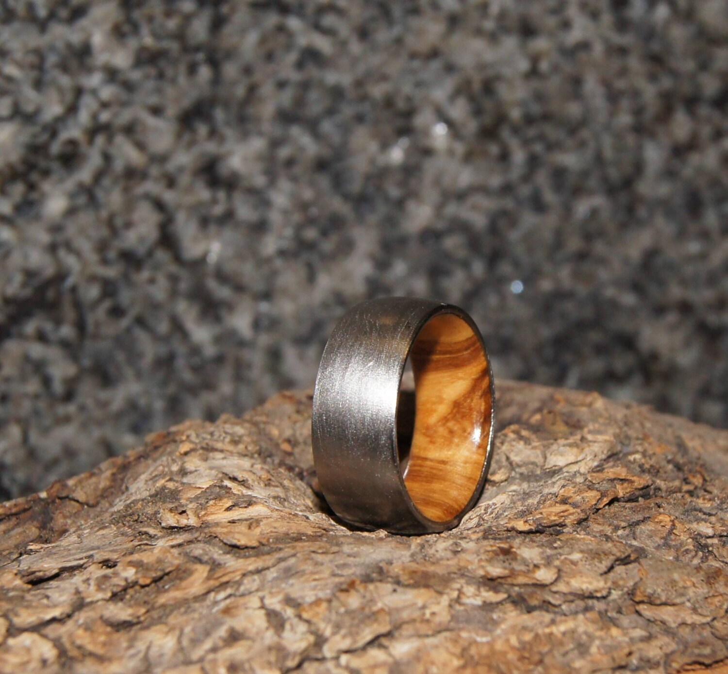Sale - Größe 5 Ring Aus Olivenholz Und Edelstahl, Innere Holzhülse Sale - Größe 5 Ring Aus Olivenholz Und Edelstahl, Innere Holzhülse von OliveWoodJewellery