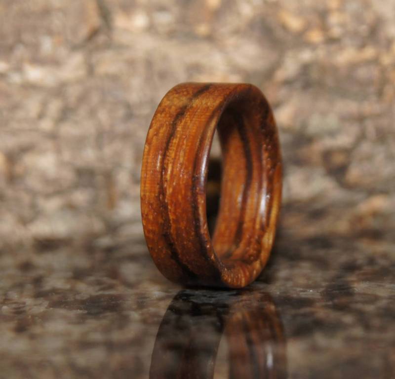 Zebra Holz Ring - Jeder Größe Zebra Holz Ring - Jeder Größe von OliveWoodJewellery