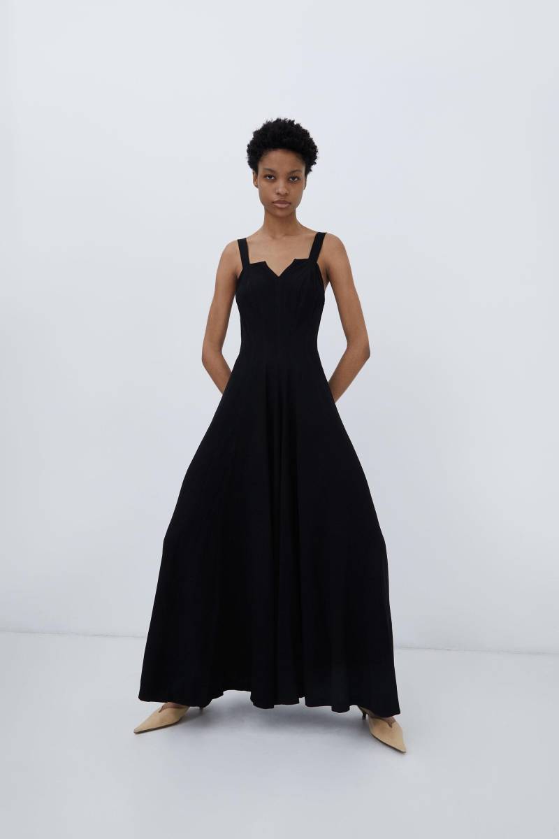 Vintage 1940S Schwarzes, Ausgestelltes Cami Maxi Kleid Mit Selbstbezogenen Knöpfen Und Übertrieben Weitem Rock von OliviaLilaLahood