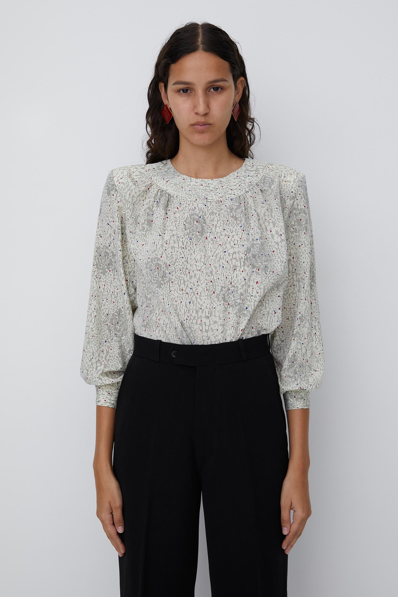 Vintage 1980S Weiße Bluse Mit Einem Feinen Abstrakten Druck/Muster Subtilen Tupfen von OliviaLilaLahood