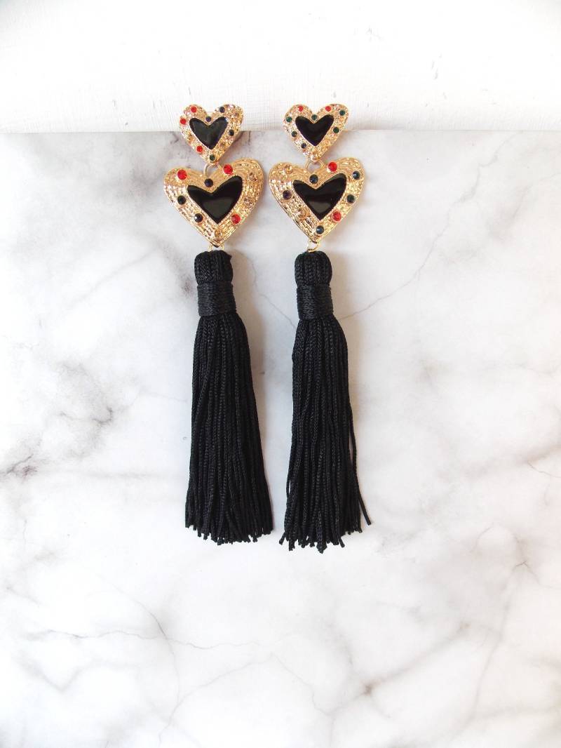 Gold Herz Und Schwarze Quaste Statement Ohrringe von Oliviadivine