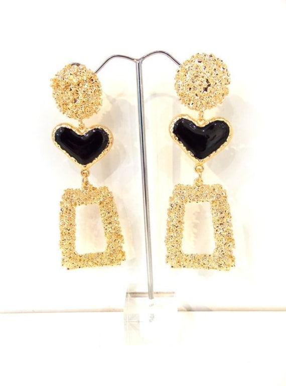 Übergroße Gold Und Schwarze Herz Statement Ohrringe von Oliviadivine