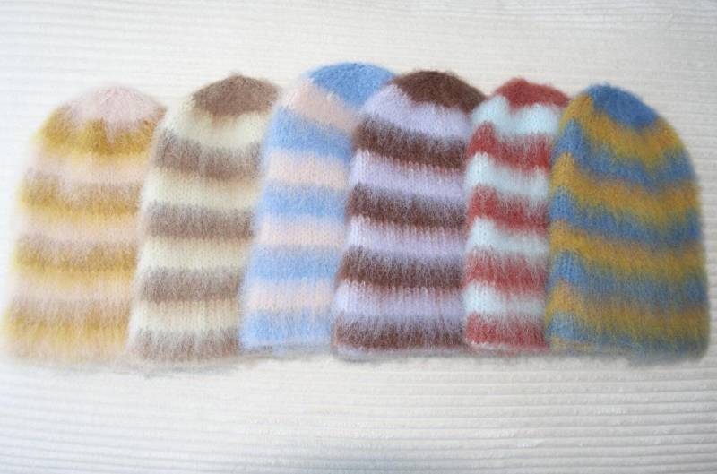Gestreifte Handgestrickte Beanie/Mütze Aus Wolle Und Alpaka von Oliviasknitwear