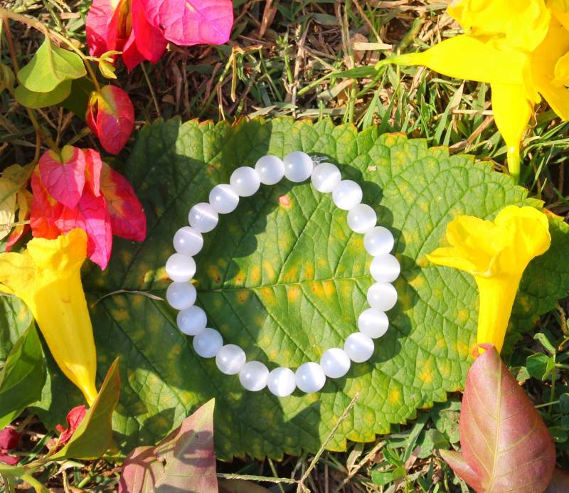 Natürlicher Weißer Selenit Glatt Rund Dehnbares Armband Größe 8 Mm Ca von OlivyaGemsArt