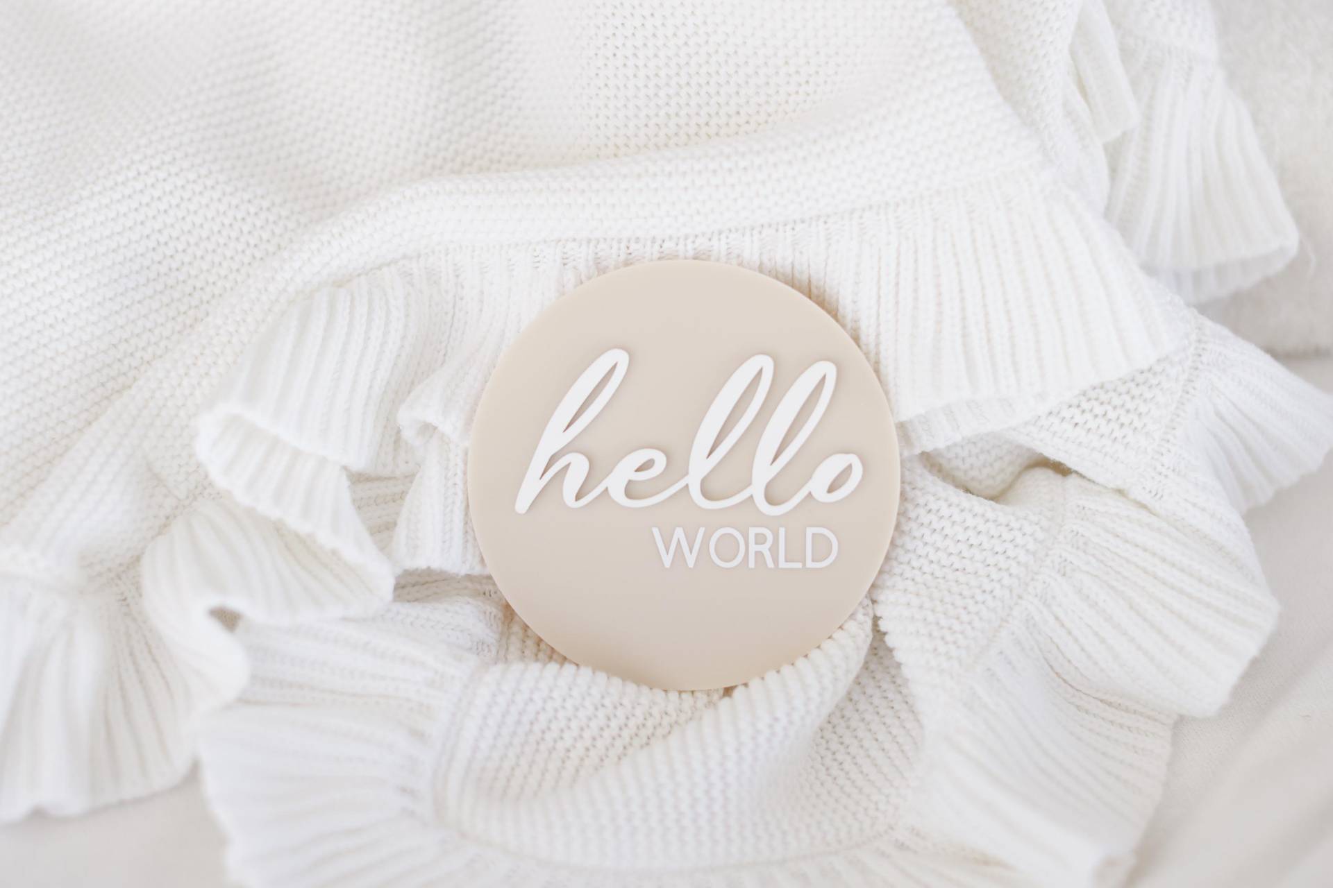 Hello World Ankündigungsscheibe Neutral, Baby Zeichen, Krankenhaus Zeichen Für Geburtsanzeige, Neugeborenenansage Hello World Ankündigungsscheibe Neutral, Baby Zeichen, Krankenhaus Zeichen Für Geburtsanzeige, Neugeborenenansage von OllieEcho