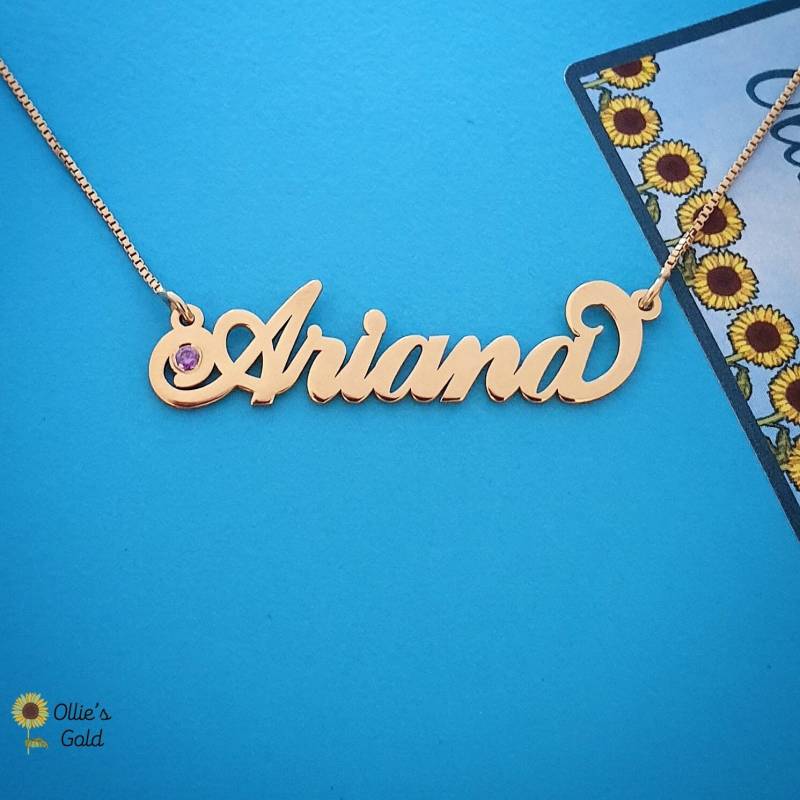 14K Gold Classic Script Mit Geburtsstein Ariana Style von OlliesGold