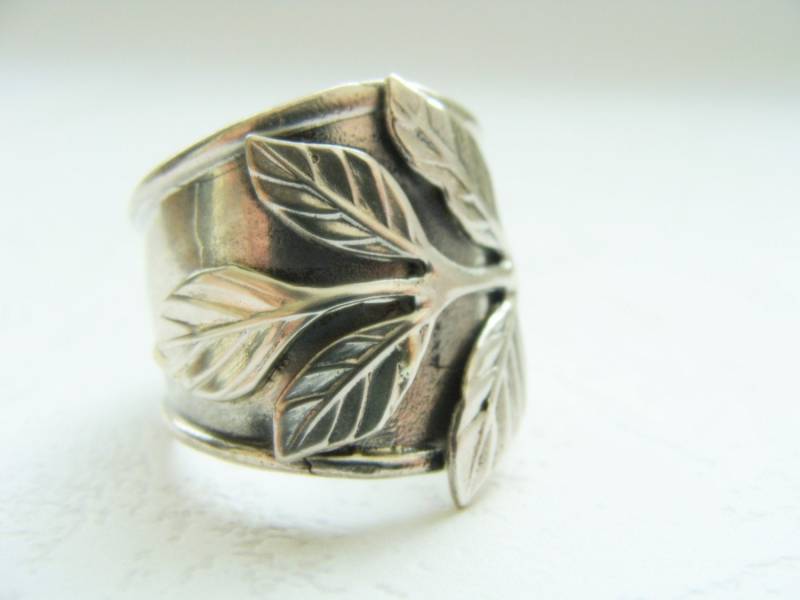 Blatt Ring - Silber Breit Band Rüstung Verstellbarer Moderner Blumen Schmuck Blatt Ring - Silber Breit Band Rüstung Verstellbarer Moderner Blumen Schmuck von Olympias
