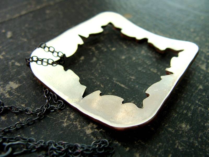 Schneeflocke Halskette - Silber Und Kupfer Married Metals Abstrak Schmuck Moderne von Olympias