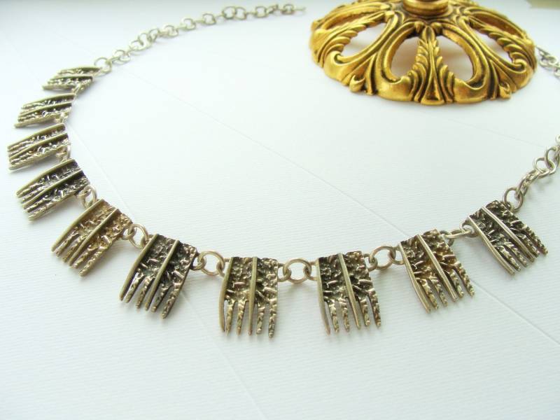 Spike Moderne Halskette - Sterling Silber Brutalist Schmuck Abstrakte von Olympias