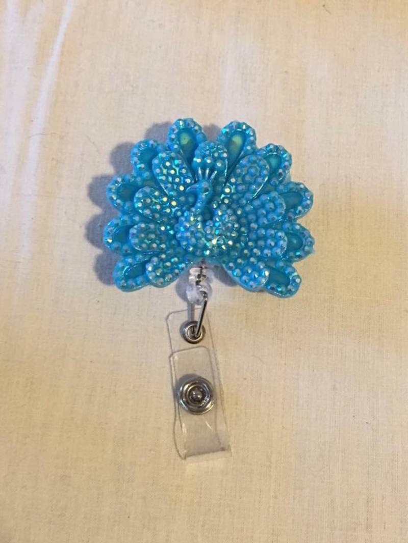 Pfauenblau Sd Versenkbare Id Abzeichen Schlüsselband Haken Pfauenblau Sd Versenkbare Id Abzeichen Schlüsselband Haken von Olyshairbows