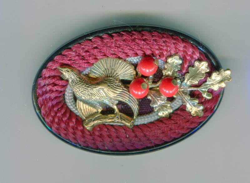 Handgefertigte Oktoberfest-Brosche Motiv Auerhahn Variante 2 von OmaHildesShop