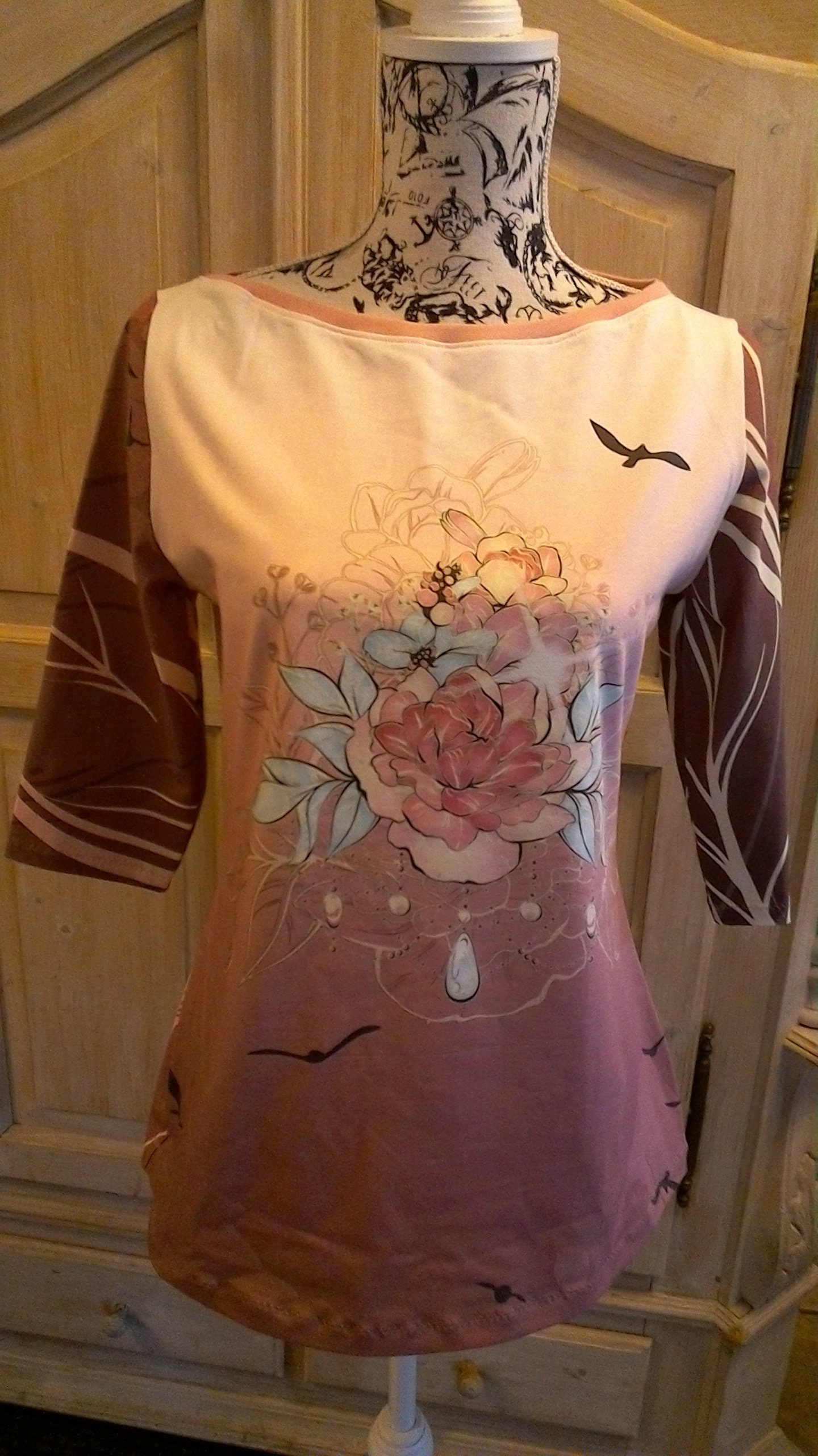 Shirt Mit U-Boot Ausschnitt Shirt Mit U-Boot Ausschnitt von OmaKarin