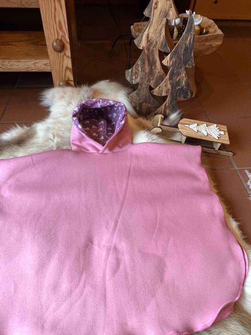 Kinder Autositzponcho Mit Kapuze .unverzichtbar Für Die Sicherheit Ihres Babys Und Kleinkind. Wintersweat von OmaMiaDesigns