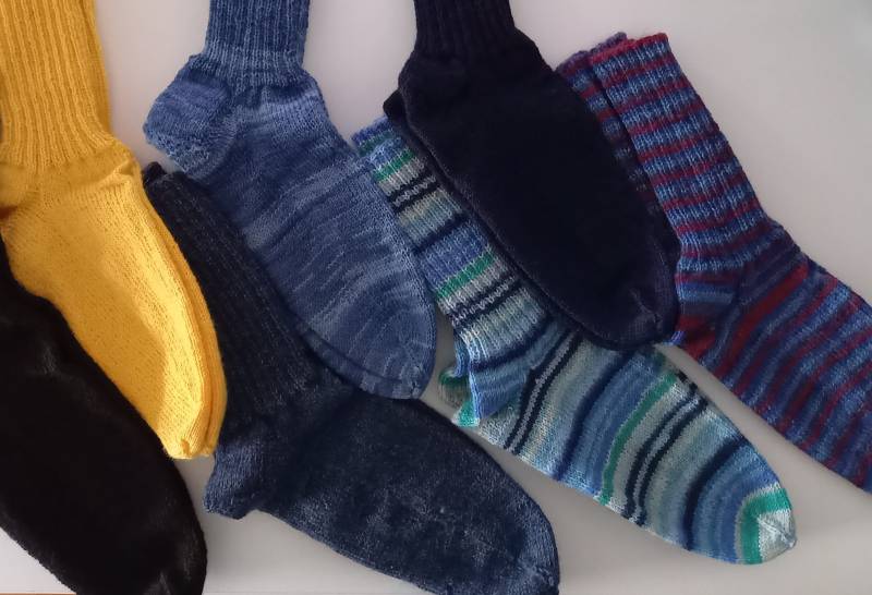 Paar Gestrickte Socken Stricksocken Wollsocken Strümpfe Größe 41 von OmasSockenWerkstatt