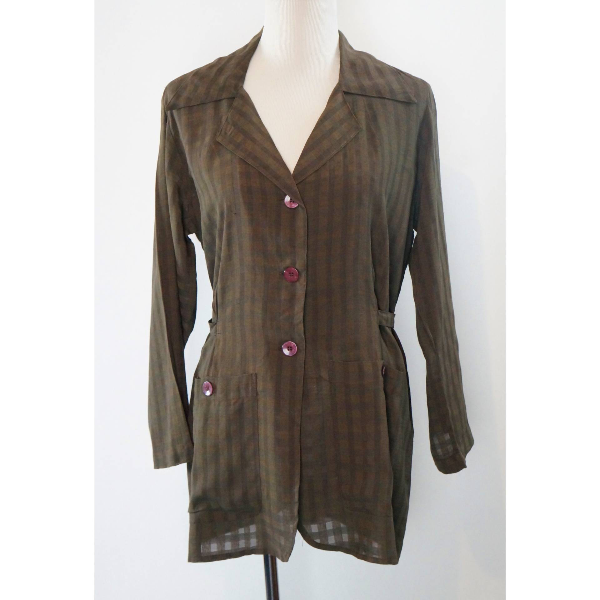 Vintage 90Er Krawattenbluse, Blazer, Halb Schierend, Breiter Spitzenkragen, Taschen, Nwt, Checks, Layer Vintage 90Er Krawattenbluse, Blazer, Halb Schierend, Breiter Spitzenkragen, Taschen, Nwt, Checks, Layer von OmnimodeVintage