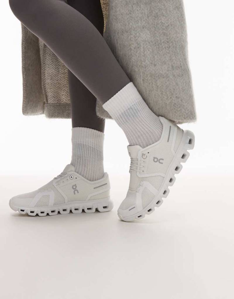 ON - Cloud 6 - All-Day-Sneaker in Weiß von On Running