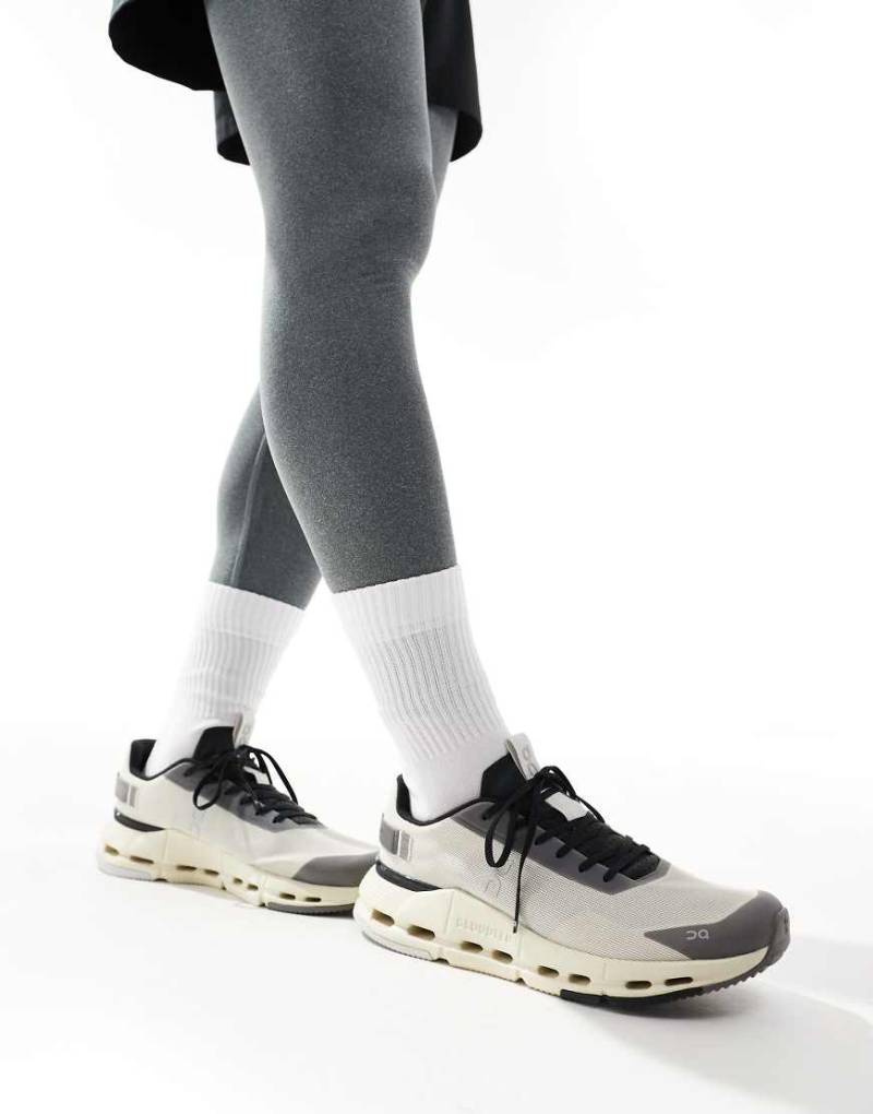 ON - Cloudnova Form 2 All Day - Sneaker in Grau von On Running
