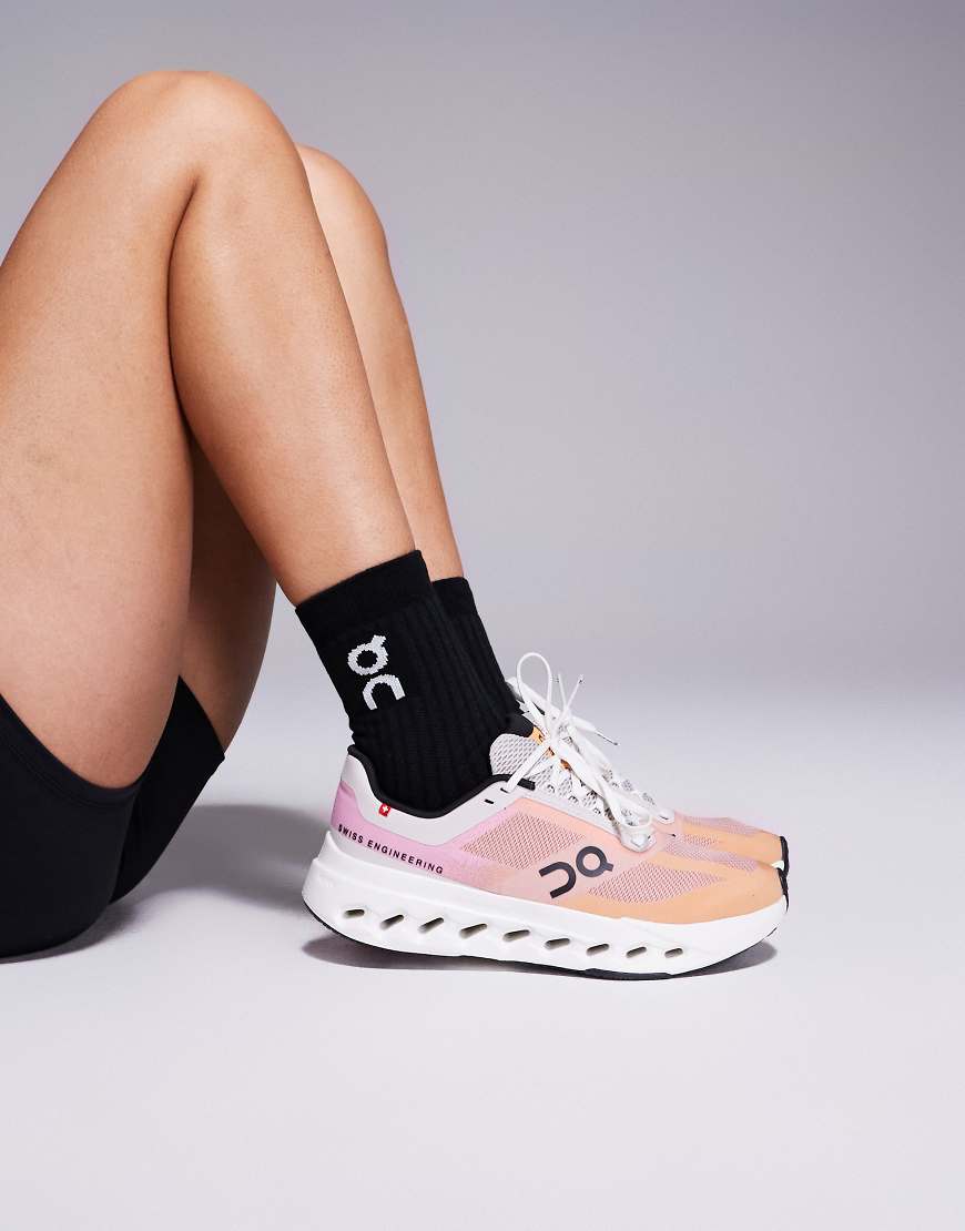 ON - Cloudsurfer Next - Lauf-Sneaker in Orange von On Running