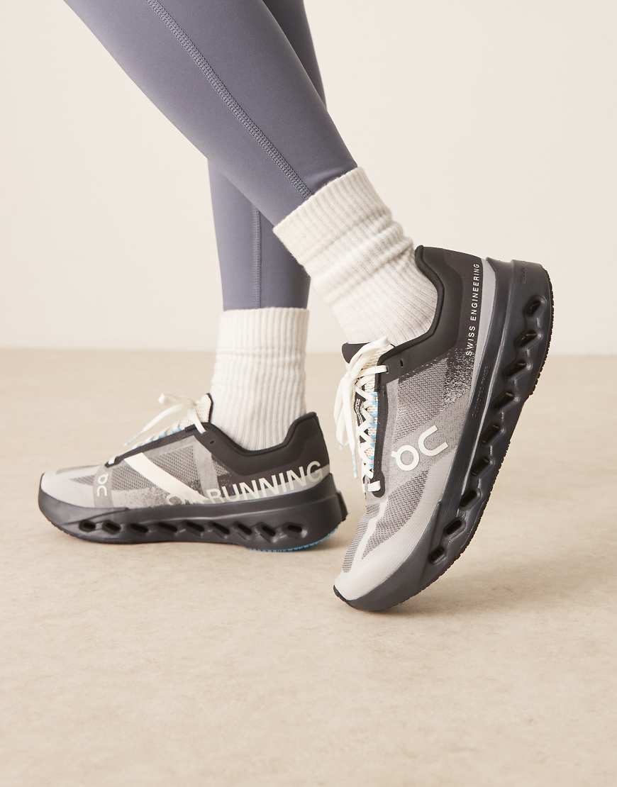 ON - Cloudsurfer Next - Lauf-Sneaker in Schwarz von On Running