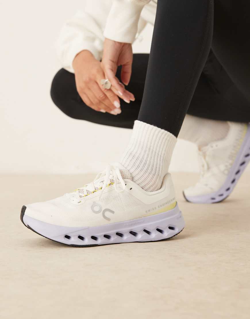 ON - Cloudsurfer Next - Laufschuhe in Weiß von On Running