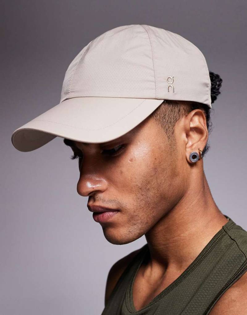 ON - Kappe in Beige-Neutral von On Running