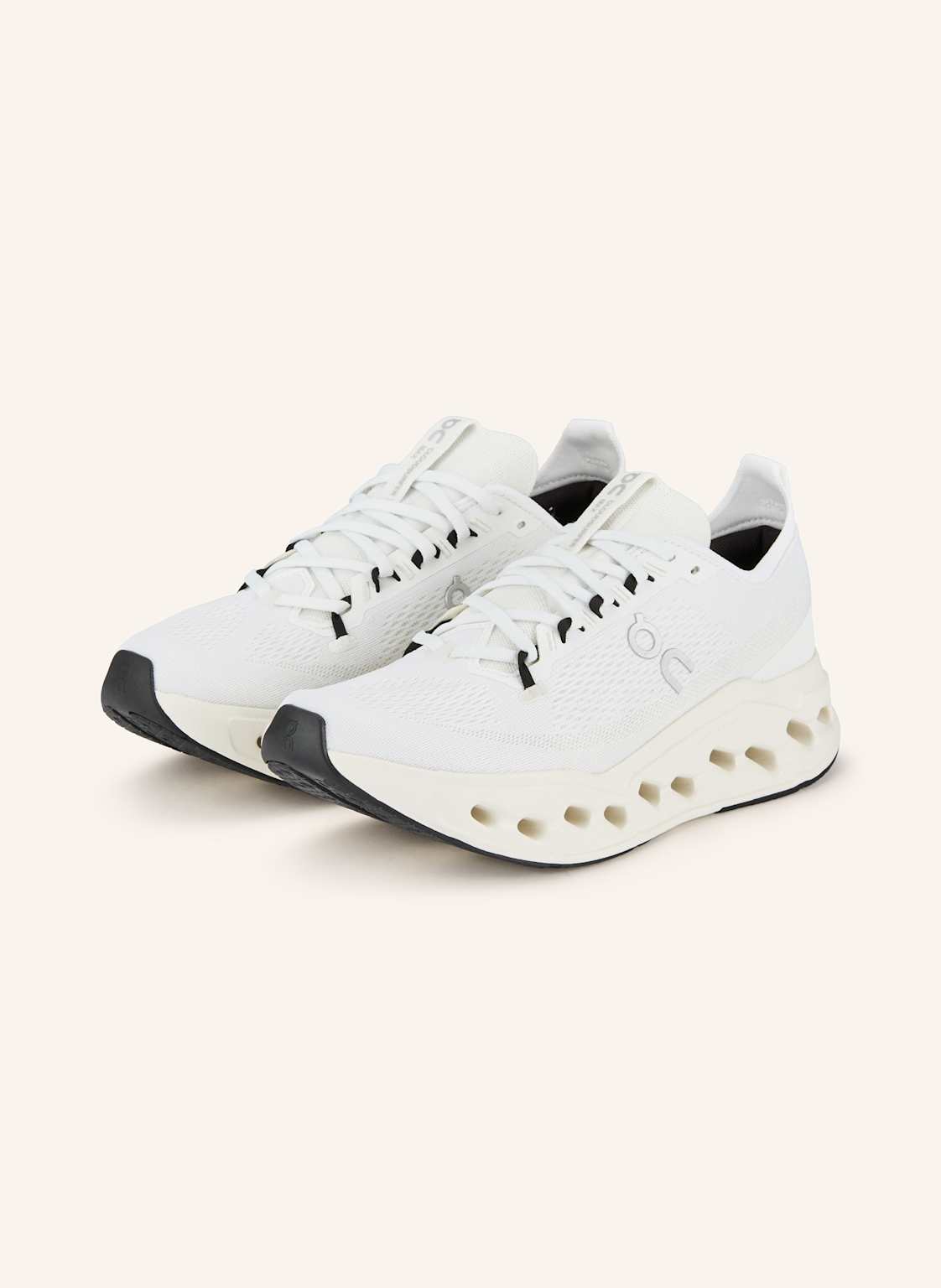 On Laufschuhe Cloudsurfer Max weiss von On