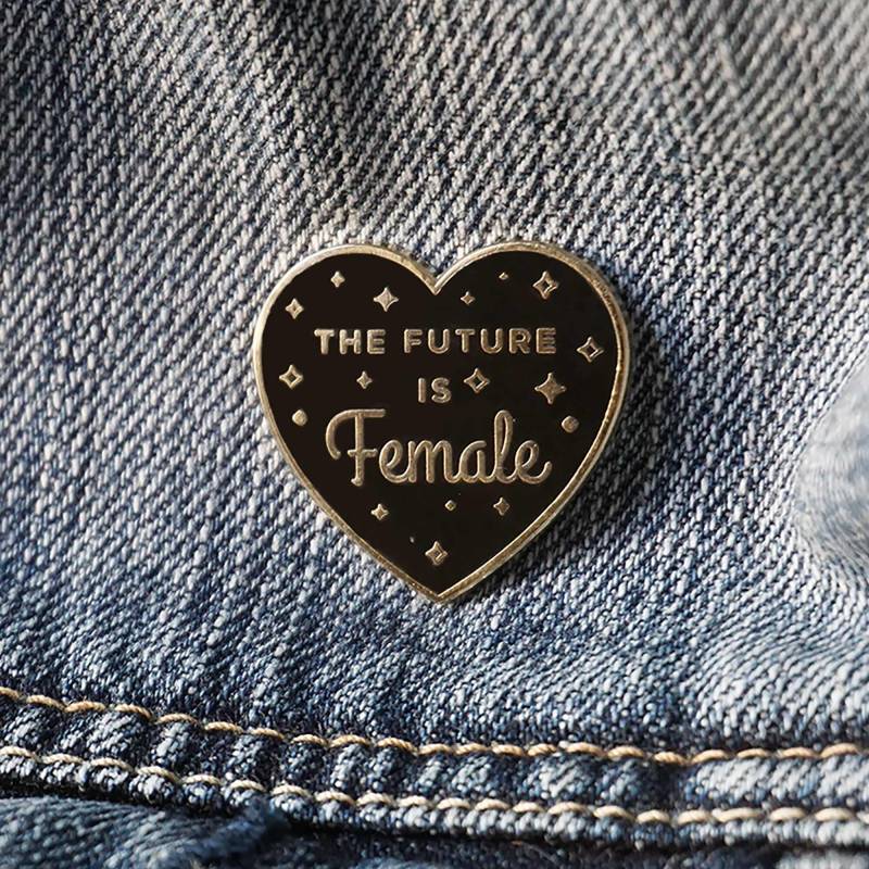 The Future Is Weibliche Schwarz Und Gold Pin | Glow in The Dark | Feministisch Feminismus Hard Emaille Anstecknadel von OnPointPins