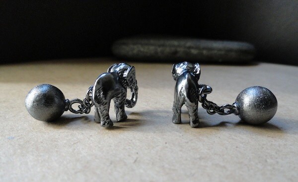 Elefant Manschettenknöpfe - Silber Tier Anhänger Winzige in Massiv Oxidiertem Sterlingsilber Edler Schmuck von OnTheWrist