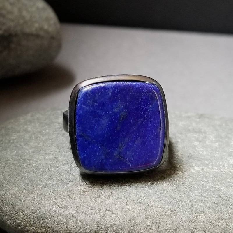 Lapis Ring Handgefertigter Aus Oxidiertem Sterlingsilber Mit Halbmattem Finish von OnTheWrist
