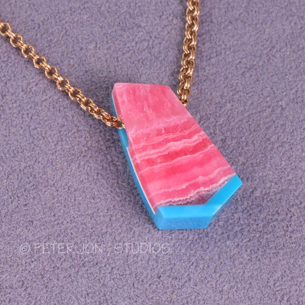 Intarsia Anhänger, Rhodocrosite Und Turquoise, Intarsia, Stein Inlay Halbedelstein Halskette, Lapidary Naturstein von OnThisRockStudio