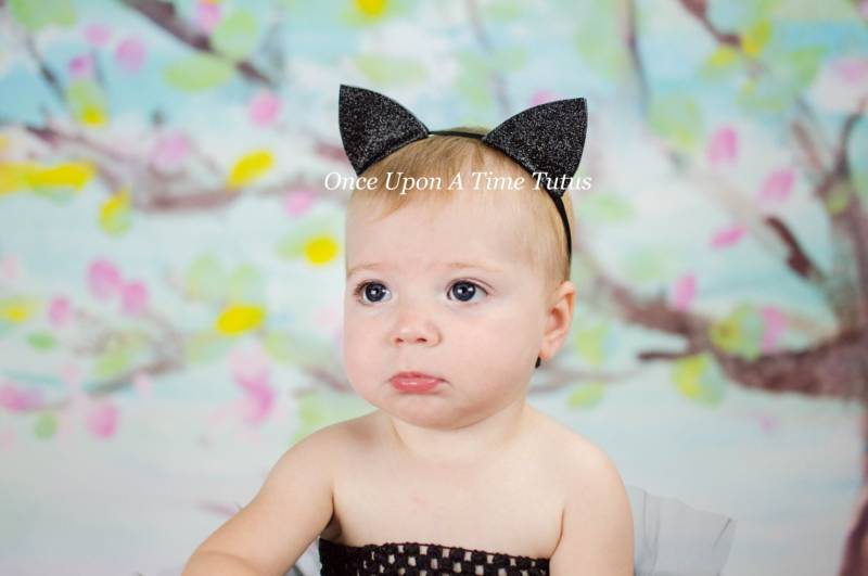 Schwarz Glitzer Kitty Katzenohren Stirnband - Halloween Tier Hartes Haarband Kleine Mädchen Kind Teen Erwachsene Damen Frau Größe Cosplay Accessoire von OnceUponATimeTuTus