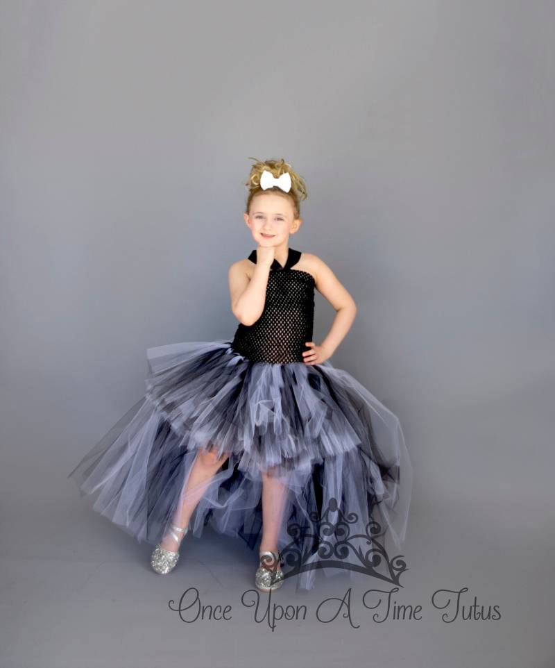 Schwarz Und Weiß High Low Tutu Kleid - Geburtstag Outfit Oder Halloween Kostüm Mädchen Größe 2T 3T 4T 5 6 7 8 10 12 Kleine Kinder Rock von OnceUponATimeTuTus