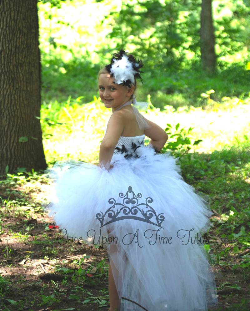 Weißer Schwan Kostüm, Schwarz Weiß Eule Mädchen Huhn Kleid, Kinder Ente Feder Tutu Baby-Mädchen Kleinkind von OnceUponATimeTuTus
