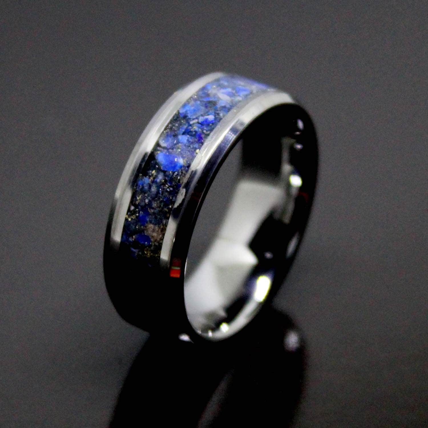 Lapislazuli-Ring Auf Wolframband Lapislazuli-Ring Auf Wolframband von OndesdeFormes
