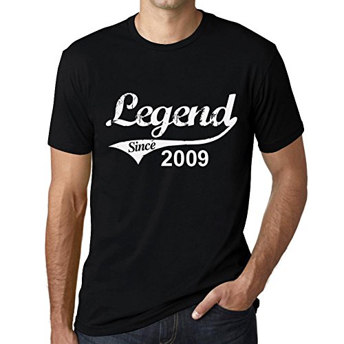Herren Grafik T-Shirt Legende seit 2009 – Legend Since 2009 – Geschenk 16. Geburtstag Jahrestag 16 Jahre Jubiläum 16 Jährige Mann Jahrgang 2009 Kurzarm Lustige Druck Dunkelschwarz XL von One in the City