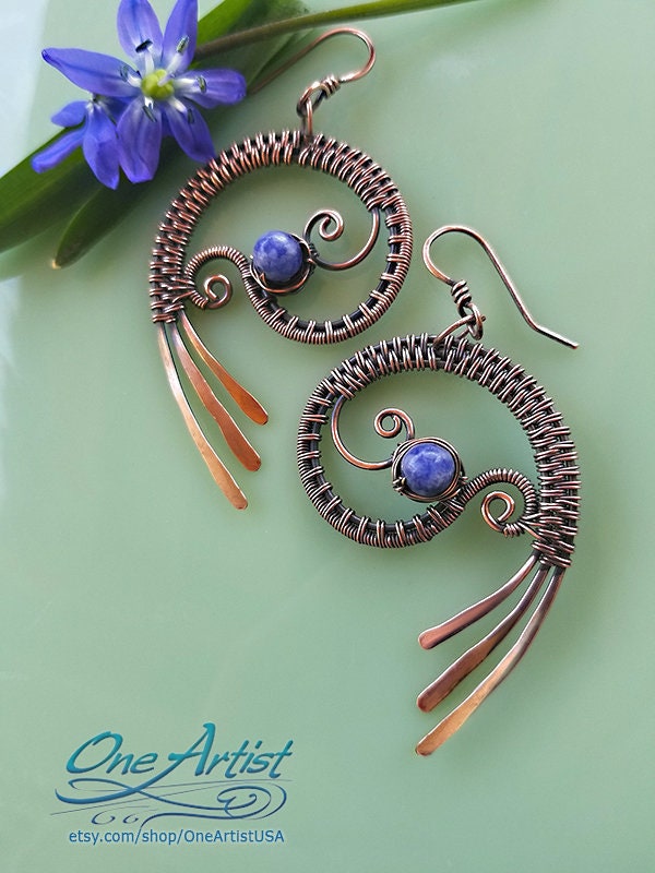 Blauer Sodalith, Paisley Ohrschmuck, Handgeschmiedetes Kupferdraht Geflecht Blauer Sodalith, Paisley Ohrschmuck, Handgeschmiedetes Kupferdraht Geflecht von OneArtistUSA