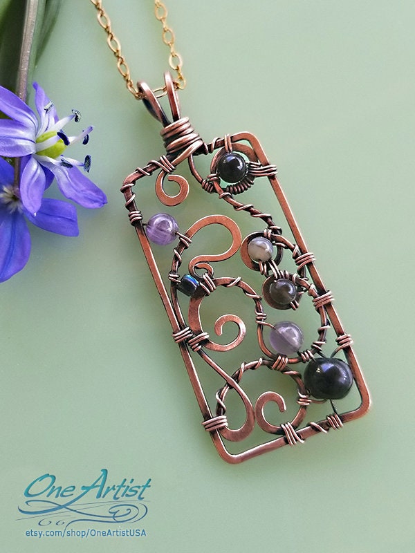 Swirl Of Gems Anhänger, Kupfer, Wirewrap, Edelstein, Amethyst, Schwarzer Onyx Swirl Of Gems Anhänger, Kupfer, Wirewrap, Edelstein, Amethyst, Schwarzer Onyx von OneArtistUSA