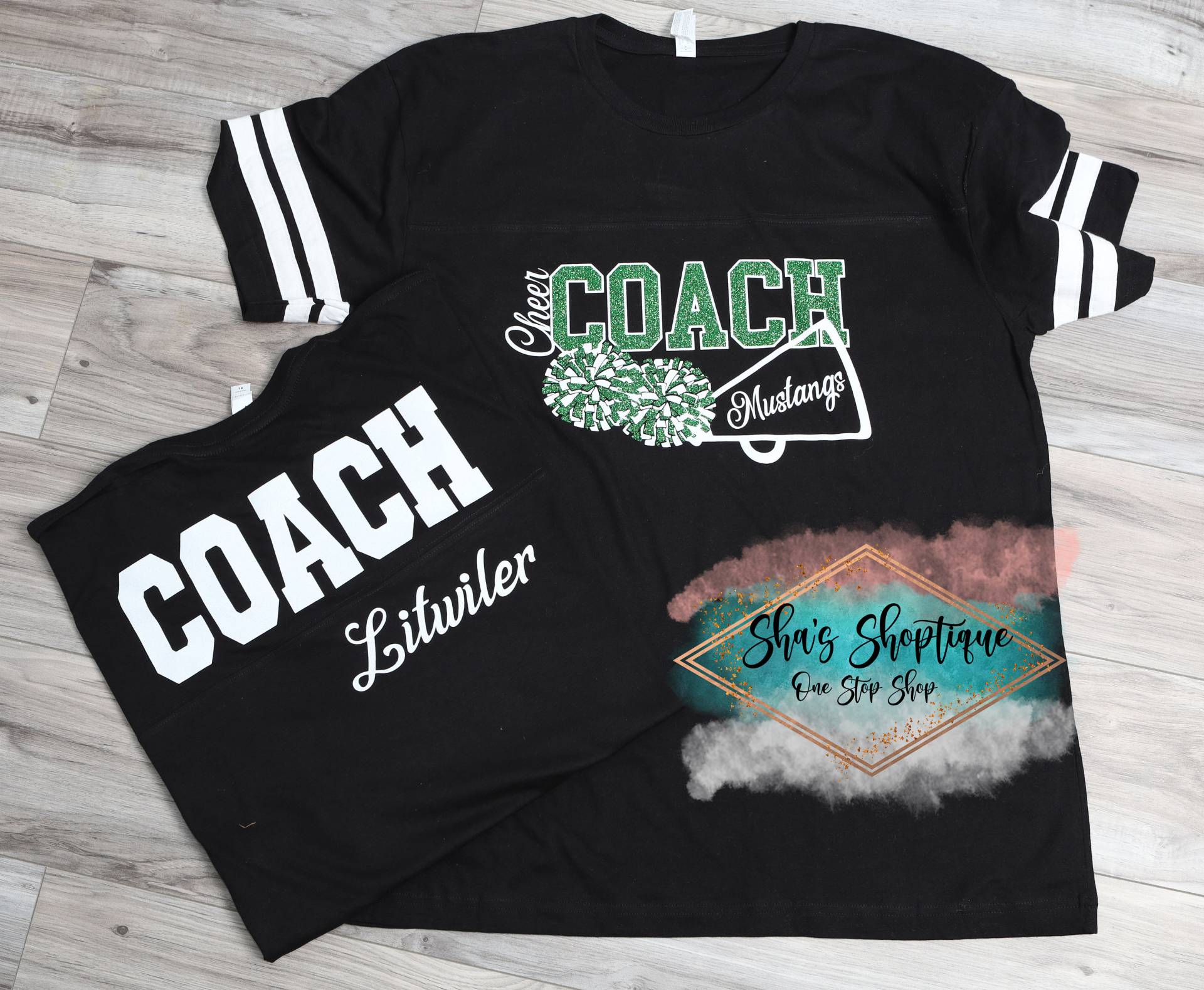 Cheer Coach Shirts - Cheerleader Megaphon Maskottchen Glitzer Spirit Wear von OneBusyMamaKC