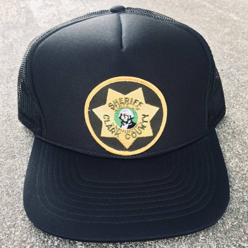 Jahrgang Clark County Sheriff Staat Washington 5 Panel Poly/Mesh Trucker Hut von OneEyeJacks